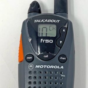 Motorola TalkAbout FR50 Digital 2 Mile 14 Channel Two Way Radio Tested Works